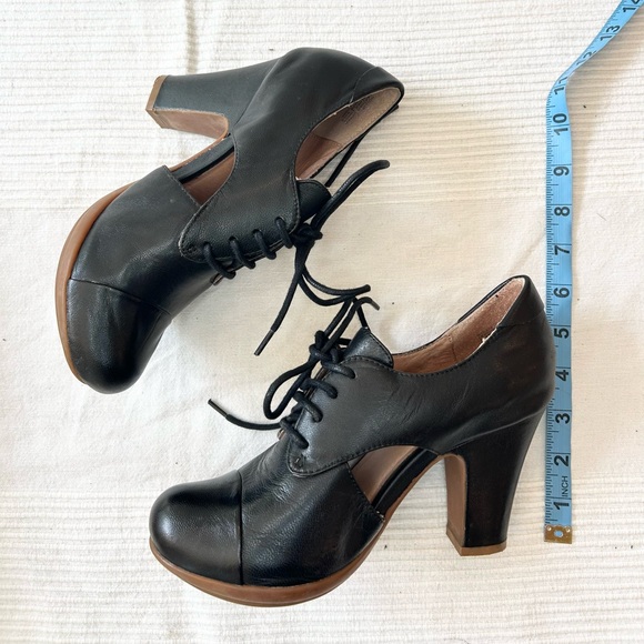 Miz Mooz Hollis Lace Up Heels - Picture 6 of 14